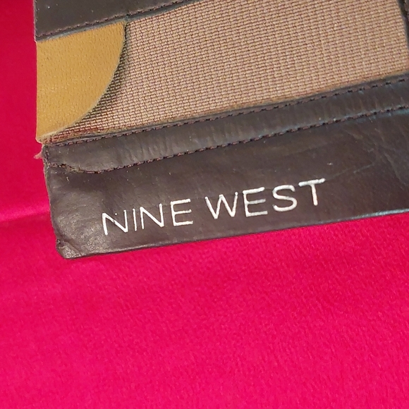 Boot - Picture 3 of 4